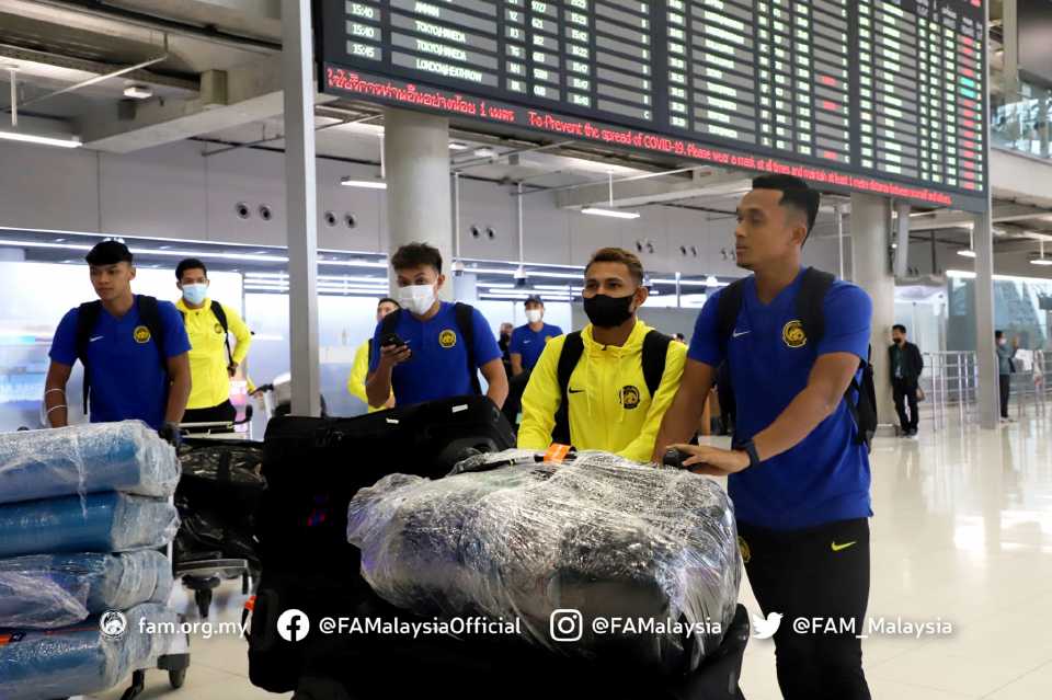 Skuad Harimau Malaya Selamat Tiba Di Bangkok