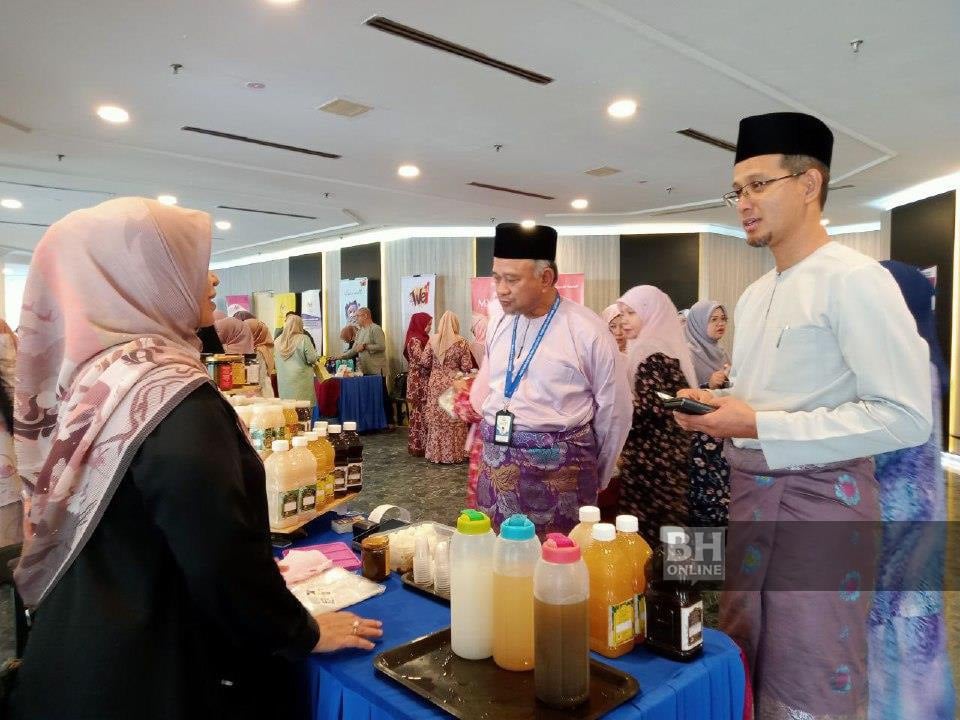 Johor Baik Pulih 73 Masjid, Surau Daif