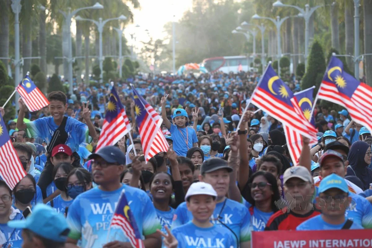 53,000 Peserta Berjalan Demi Keamanan
