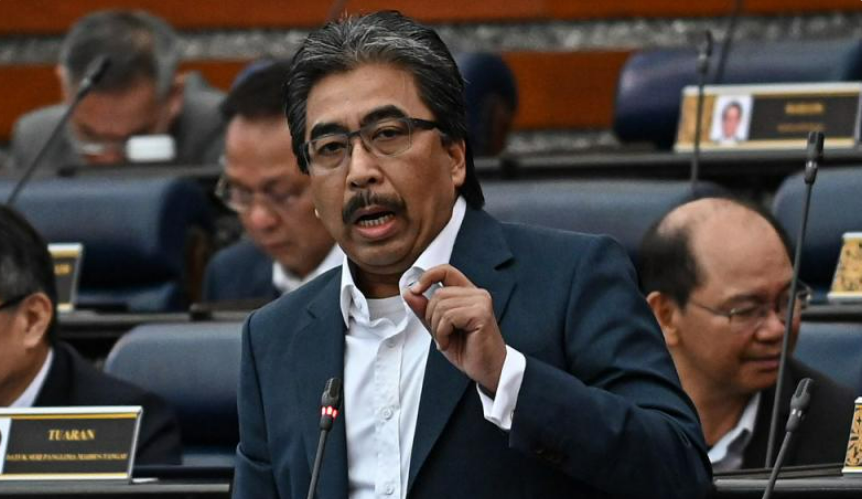 Johari Tawar Diri Tanding Naib Presiden UMNO