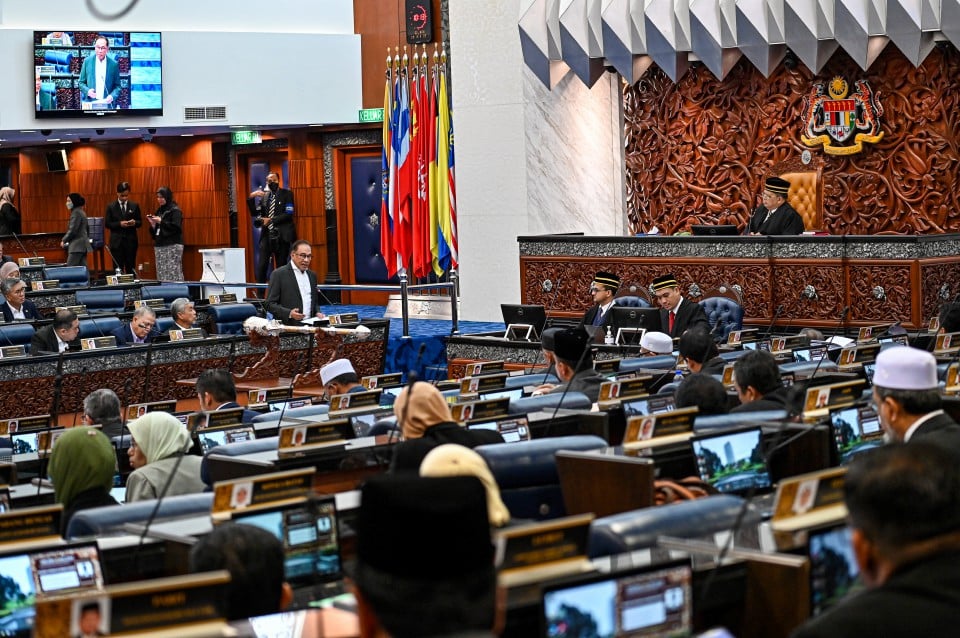 PM Jelaskan Isu Peruntukan Ahli Parlimen Ahad Ini