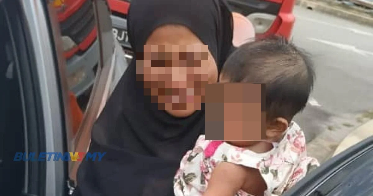 Bayi Lima Bulan Terperangkap Di Dalam Kereta