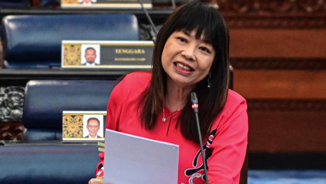 Beg Berat: KPM Akan Tukar Buku Teks Kepada Digital