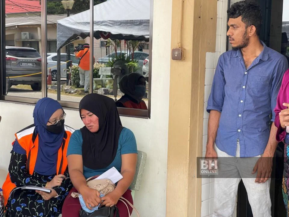 Ibu Terkilan Tak Sempat Sedia Baju Raya Warna Hitam