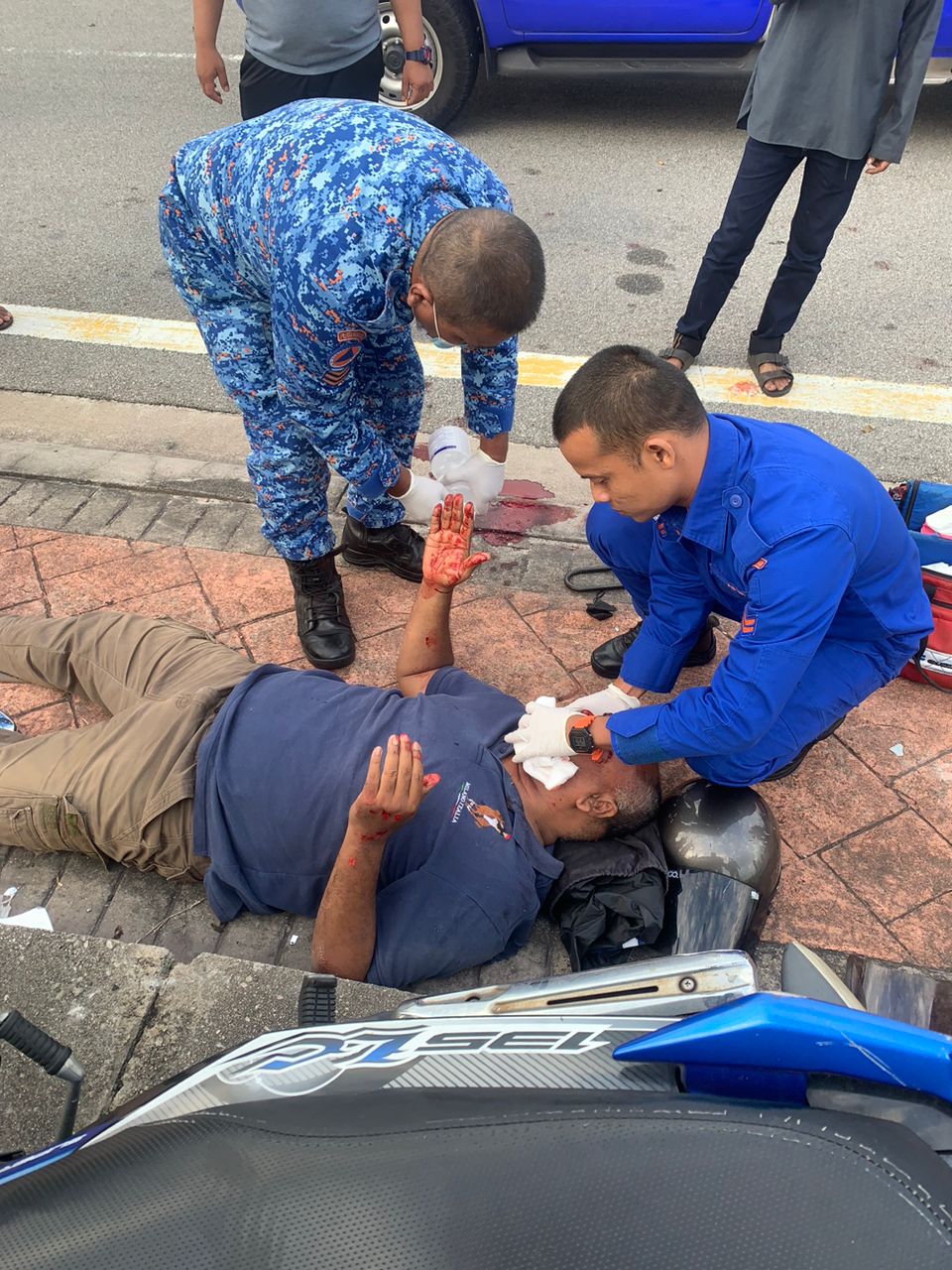 Penunggang Motosikal Lari Selepas Terlibat Kemalangan Dengan Polis Dikesan