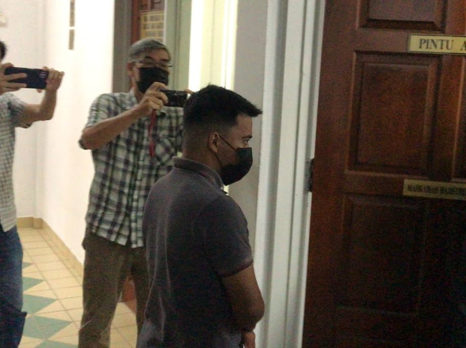 Pembantu Kedai Didenda RM5,000 Miliki Gambar, Video Lucah