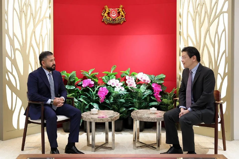 Tunku Mahkota Johor Bertemu Timbalan Perdana Menteri Singapura