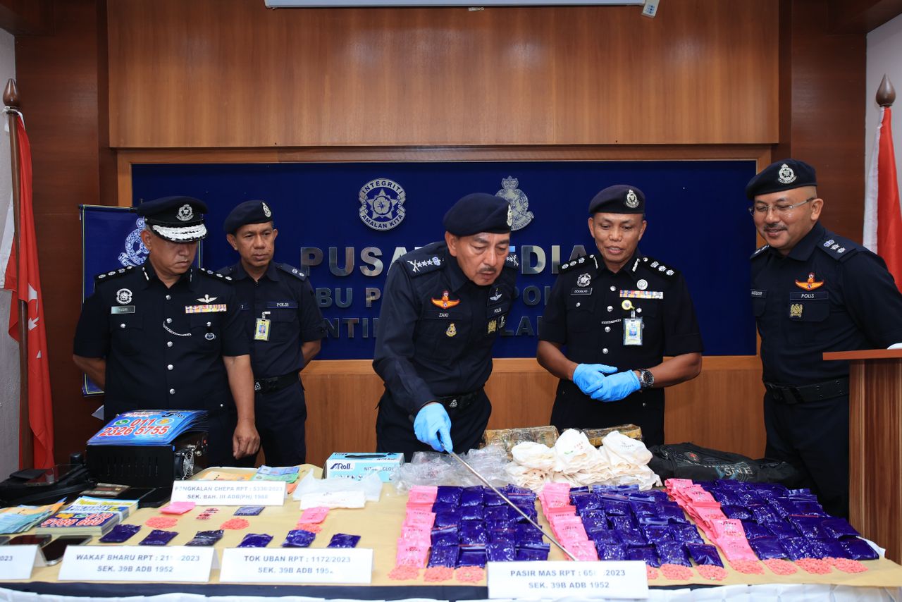 Pelajar Tingkatan Lima Dicekup, Tak Sempat Edar 1,060 Biji Pil Kuda