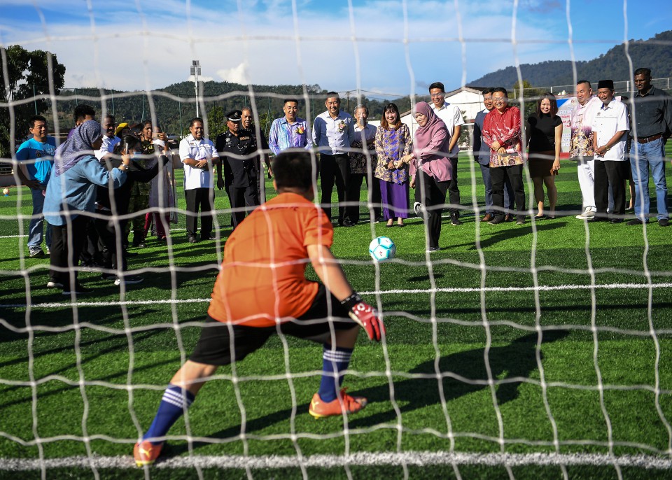 Pastikan Peralatan Sukan Sekolah Diaudit, Jamin Keselamatan Murid- Fadhlina