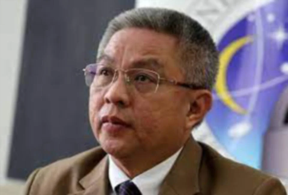 104 Ventilator Tak Berfungsi Dibeli Ketika Dr Adham Jadi Menteri Kesihatan