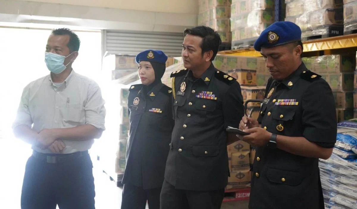 JPNT Benar Pelajar Terjejas Banjir Berpakaian Biasa Ke Sekolah