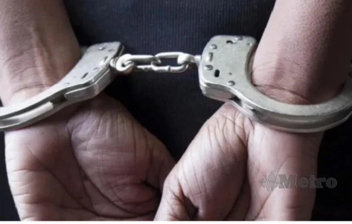 Dua Individu Disyaki Keldai Akaun Kena Tahan