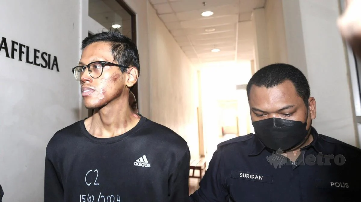 Penghantar Makanan Bakar Kereta Polis Bantuan Hadapi 2 Pertuduhan