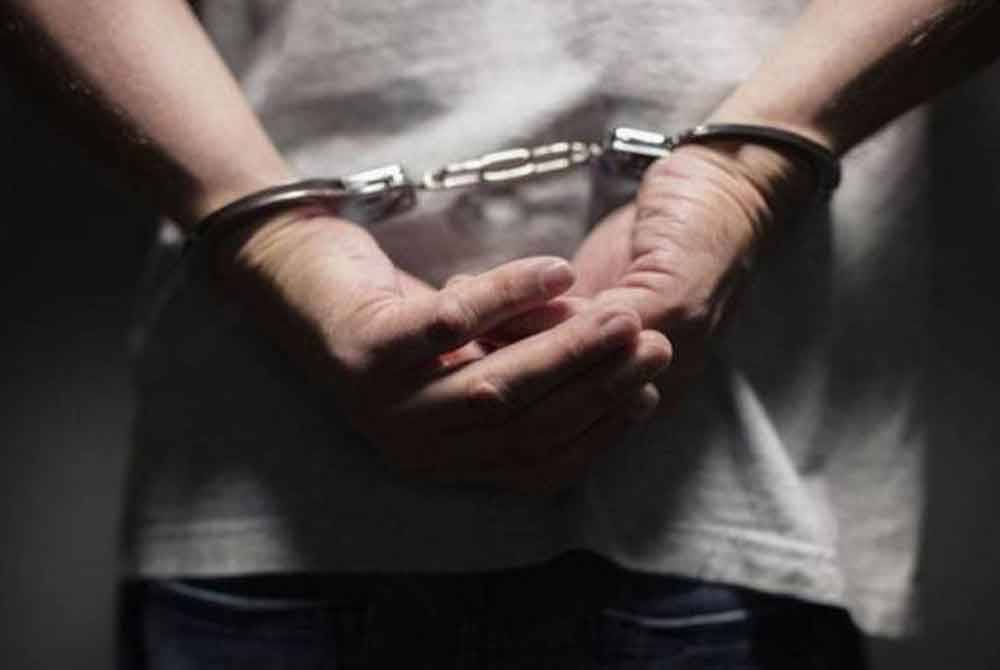 Mayat Wanita Muda Ditemukan Terapung Di Lombong