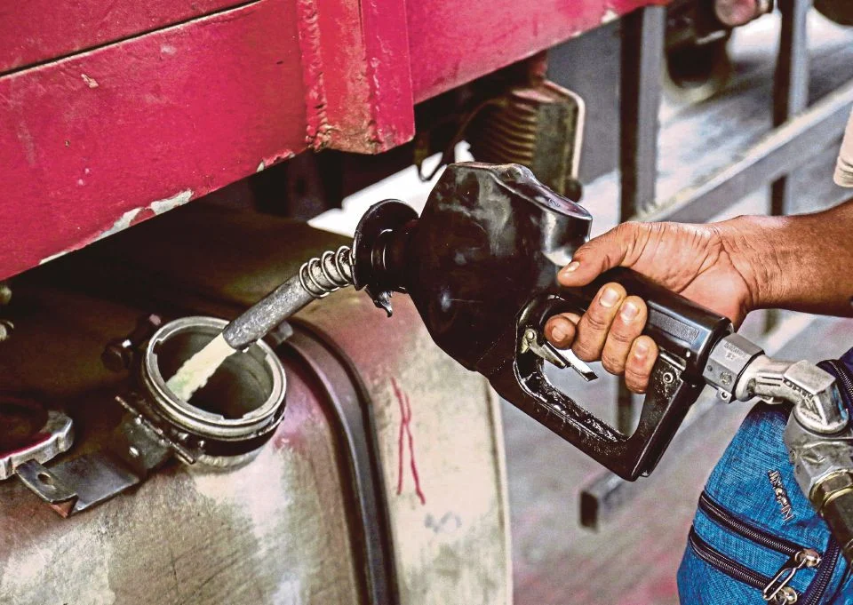 Cemerlang Walaupun Di Sebalik Tirai Besi