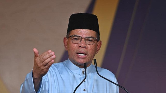Pemandu E-Hailing ‘Dipukul’: Saifuddin Kata Tak Akan Campur Tangan