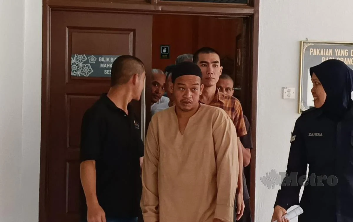 Adik Tak Mengaku Bersalah Tetak Abang Dengan Parang
