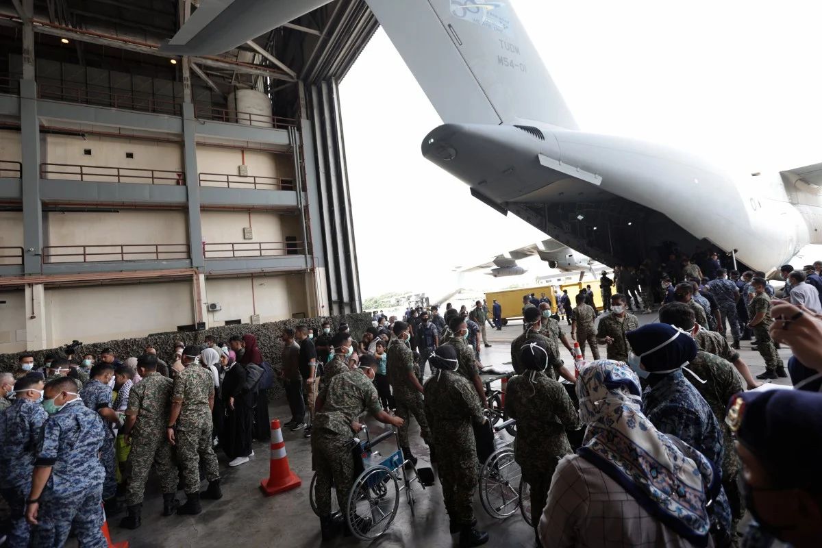 41 Rakyat Palestin Cedera Selamat Tiba Di Malaysia