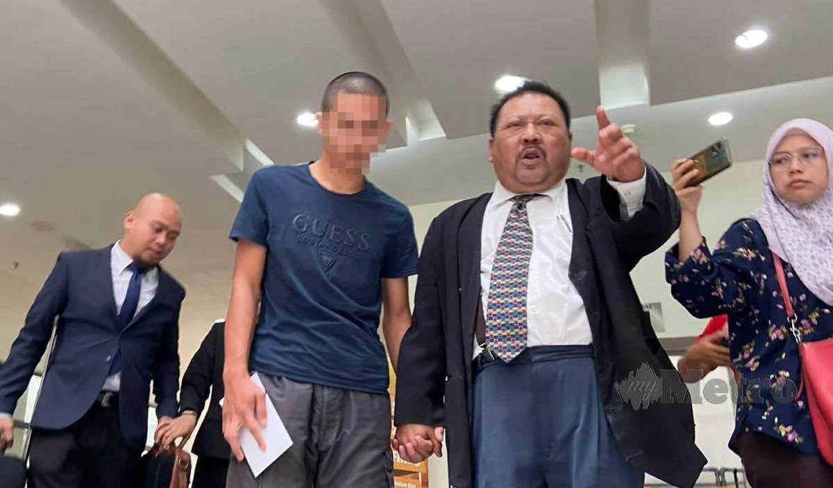 Keluarga ‘Abang Bas’ Mahu Saman Selebriti