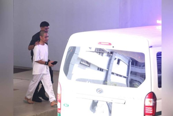 Amang Seksual: PU Azman Dipenjara 7 Tahun, Dua Sebatan