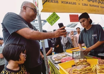Johor Beri Insentif TNG EWallet RM20 Galak Transaksi Tanpa Tunai Di Bazar Ramadan