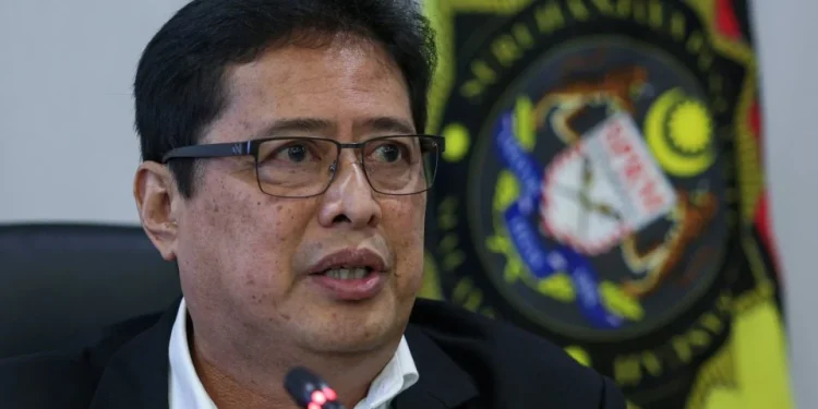 SPRM Tak ‘Pilih Bulu’, Wartawan Atau Ahli Politik Tiada Pengecualian – Azam Baki