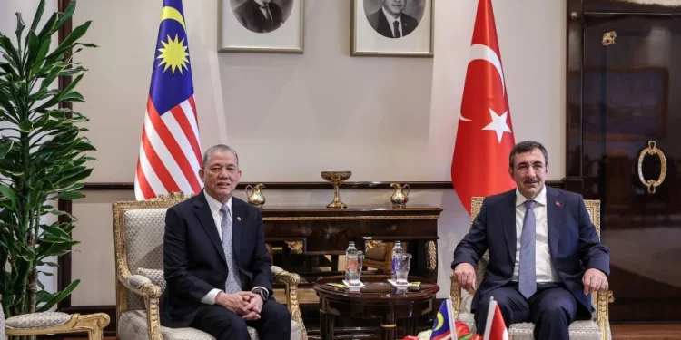 Fadillah Lakukan Kunjungan Hormat Ke Atas Naib Presiden Turkiye