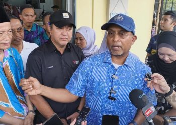 PRK Ayer Kuning: Jangan ‘Overconfident’ – Zambry Kadir