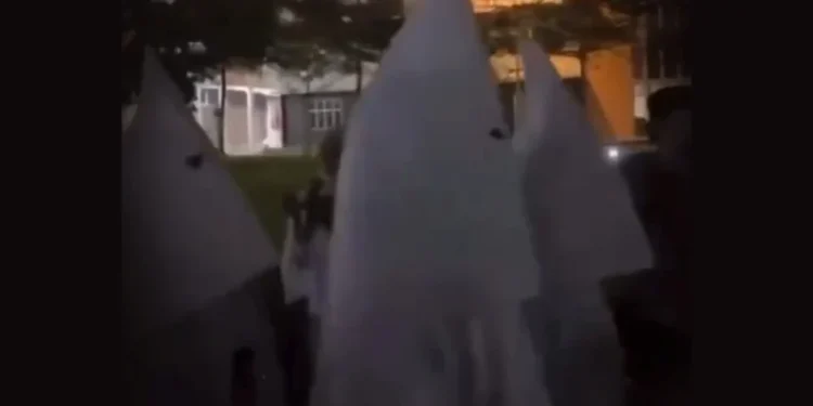 Kumpulan Pelajar Berpakaian Mirip KKK, Ini Penjelasan UiTM
