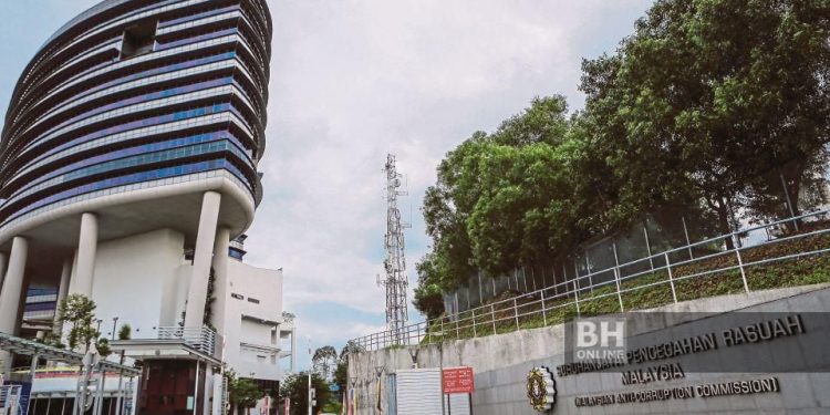 Siasatan ‘Ganjaran’ Sapura: SPRM Siasat Tan Sri, Beku 83 Akaun Babitkan Lebih RM158.26 Juta