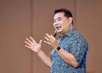 ‘Kehadiran Saya Di Sini Sementara’ – Rafizi Beri Bayangan Sedia Berundur?