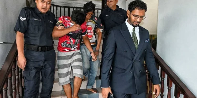 Dua Peniaga Dituduh Rogol Pelajar Universiti Dalam Kereta