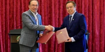 Tuntutan Sarawak Terhadap PETRONAS Tidak Terbatal Dengan MoU – Abang Johari