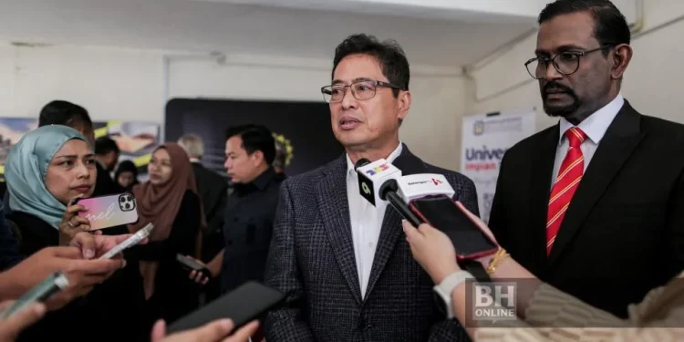 ‘Duit Dirampas Dalam Kes Ismail Sabri Paling Banyak Pernah Dilihat Sepanjang Karier Saya’ – Azam Baki