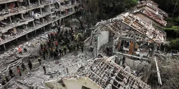 Serangan AS: Iran Lancar Peluru Berpandu Besar-Besaran Ke Atas Israel