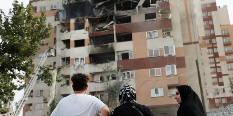 Serangan Israel Ke Atas Iran Cetus Panik Sementara Dalam Pasaran