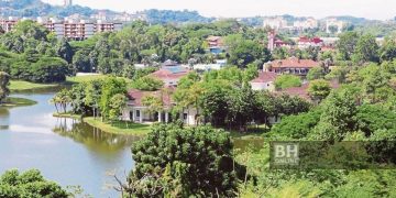 Rasuah Lebuh Raya: SPRM Guna Pasukan Taktikal, Syak Wujud Bilik Rahsia Simpan Senjata Di Kediaman Tan Sri