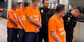 Pasport Terbang: Empat Pegawai Penguat Kuasa Direman 6 Hari