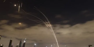 Iran Sedia Serang Israel Dengan Peluru Berpandu Canggih Jika Diancam