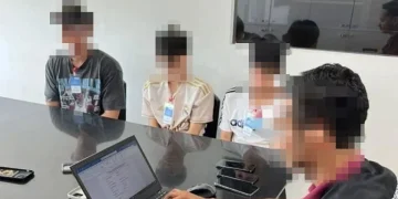 Beri Sisa Makanan Kepada Gelandangan: MCMC Rakam Keterangan 3 Individu