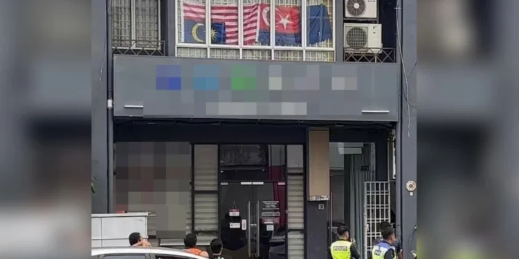 Lagi Jalur Gemilang Dipasang Terbalik