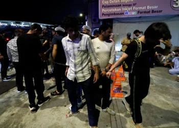 Boleh Ditahan Jika Tidak Bawa Pasport, Pas Fizikal