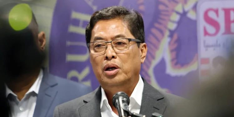 SPRM Mula Siasat Dakwaan FAM Palsu Dokumen 7 Pemain Warisan – Azam Baki