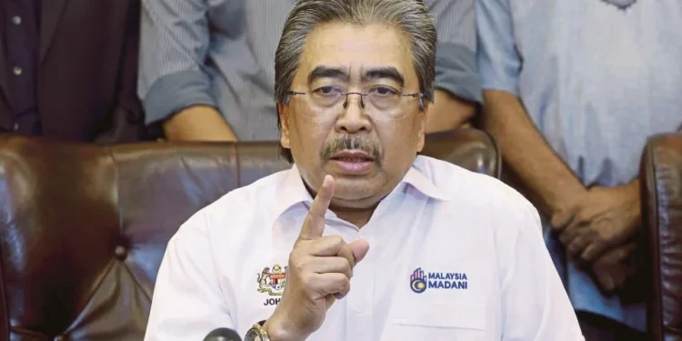 UMNO Lantik Johari Wakili Parti Runding RUU PSB