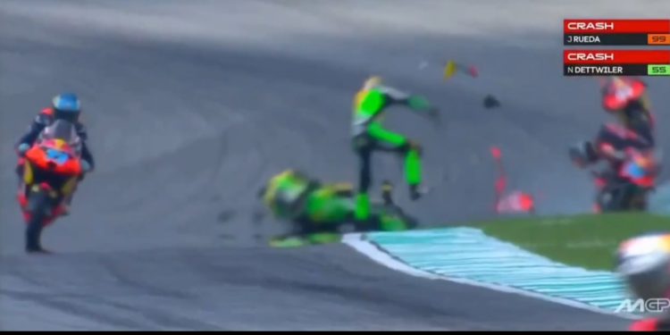 Dua Pelumba Cedera Parah Dalam Kemalangan Di Litar Sepang