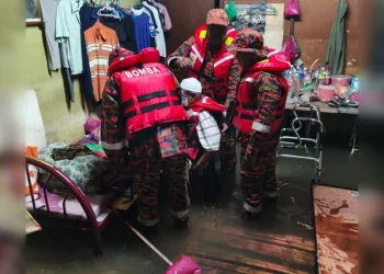 Tiga Daerah Dilanda Banjir Kilat, Bomba Dalam Keadaan Bersiap Sedia