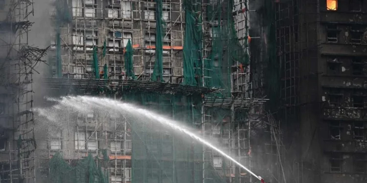 44 Maut Dalam Kebakaran Tujuh Blok Pangsapuri Di Hong Kong