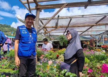 Yakin Peroleh 4,000 Undi Di Pekan Kundasang, Calon BN Lawat 12 Lokasi Semalam