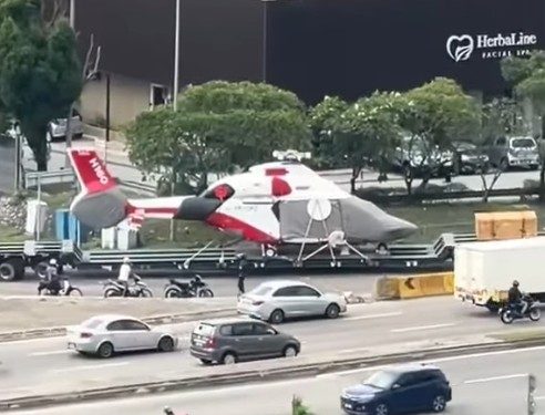 Treler Muat Helikopter Punca Kesesakan Teruk Di Subang Jaya