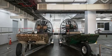 Agong Kurnia Kebenaran Guna Dua ‘Airboat’ Milik Peribadi Bantu Operasi Banjir